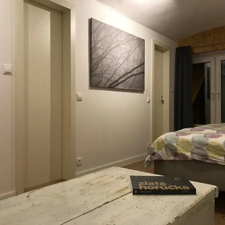 Trailhouse Апартаменты